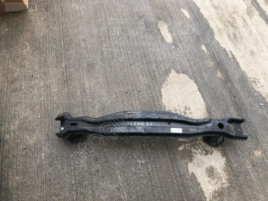 BMW 3 SERİSİ F30 ARKA TAMPON DEMİRİ