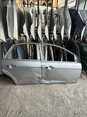 Ford focus sağ ön kapı 2008-2011