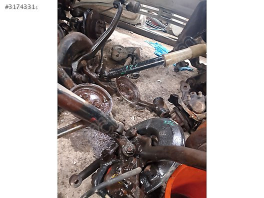 126 MERCEDES TAŞIYICI VE ALT TAKIM PARÇA BULUNUR ORJİNAL