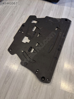 VOLVO XC60, XC90 2018-2022 MOTOR ALT MUHAFAZA 31497612
