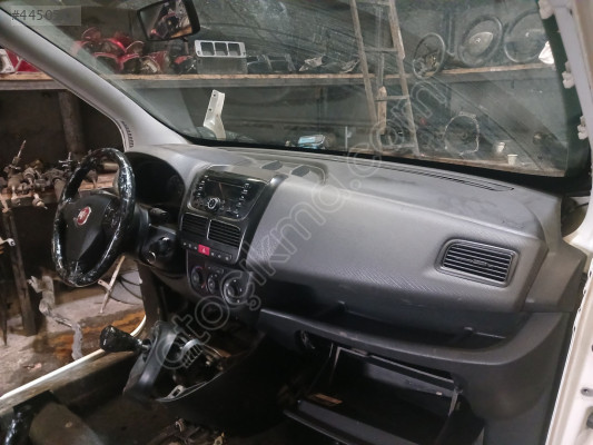 FİAT DOBLO DOLU GÖĞÜS AİRBAG ÇIKMA