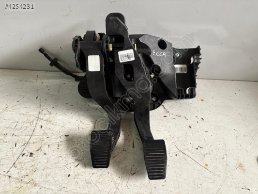 FİAT EGEA PEDAL TAKIMI