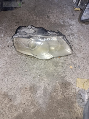 PASSAT B6 SAĞ ÖN FAR