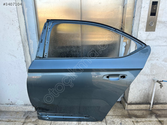 SKODA SUPER B ÇIKMA ORJİNAL SOL ARKA KAPI BD2