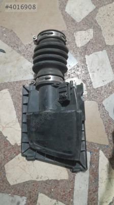 FORD COURİER HAVA FİLTRE KUTU KAPAĞI 1.5 TDCİ JT76 9643 BA