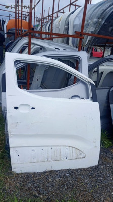 PEUGEOT PARTNIR SAĞ ÖN KAPI ORİJİNAL ÇIKMA YEDEK PARÇA