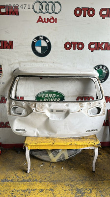 TOYOTA AURIS BAGAJ KAPAĞI