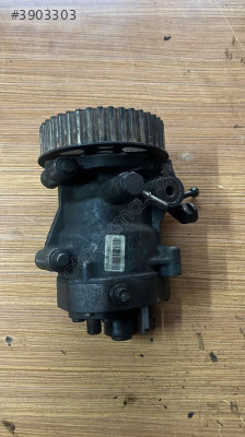 1.5 dizel Reno mazot pompası R9042a070a
