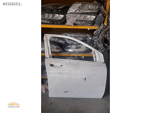 2015 MERCEDES B180 SAĞ ÖN KAPI MERTLER OTO YEDEK PARÇADA