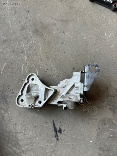 Volvo 2.4T-2.5T 5 silindir motor kulağı s40-s60-s80-v50-v70-xc90