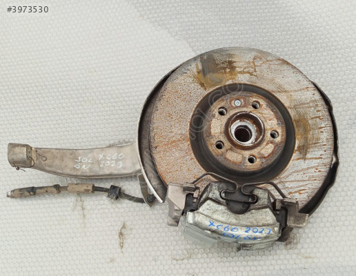 volvo xc60 2023 2.0 sağ sol ön taşıyıcı/porya (adet-son fiyat)