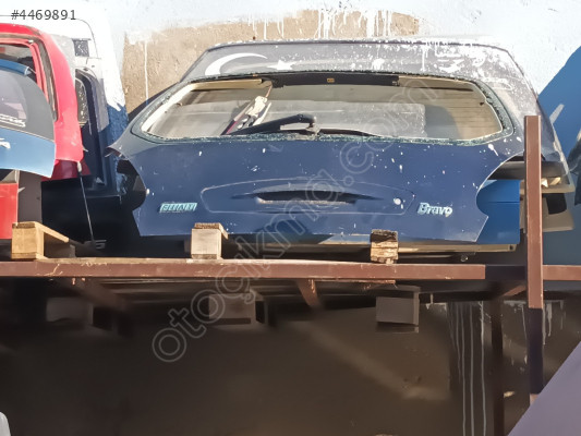 Fiat bravo bagaj kapağı