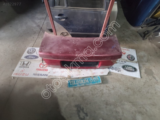 SUZUKİ SWİFT BAGAJ KAPAĞI