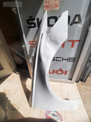 AUDİ A6 SAĞ ÖN ÇAMURLUK