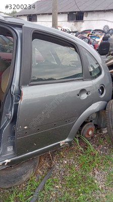Citroen C3 2006 sol arka kapı yedek parça