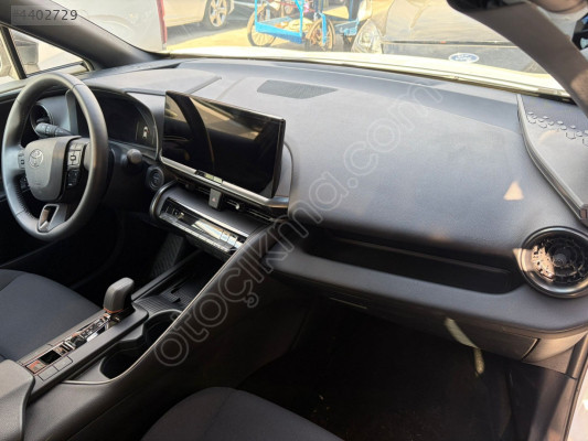 2025 Toyota C-HR 1.8 KOMPLE TORPİDO