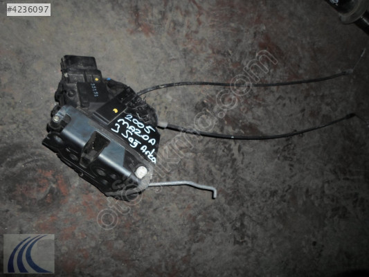 MAZDA 3 2005 ÇIKMA SAĞ ARKA KAPI KİLİDİ