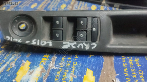 Chevrolet Cruze Sol Ön Çıkma Cam Düğmeleri