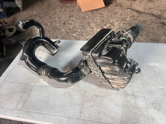 RENAULT FLUENCE HAVA FİLTRESİ KUTUSU BORUSU ORJİNAL ÇIKMA