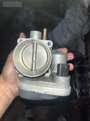 Megane 2 1.6 16 valf gaz kelebeği