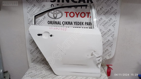TOYOTA COROLLA 2019 2024 SAĞ ARKA KAPI ÇIKMA ORJİNAL