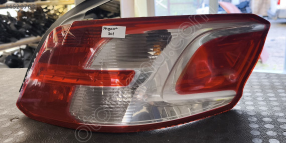 PEUGEOT 301 SAĞ STOP ORJINAL ÇIKMA