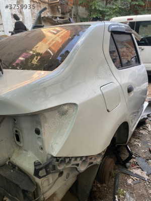 Renault Symbol Sağ Arka Çamurluk