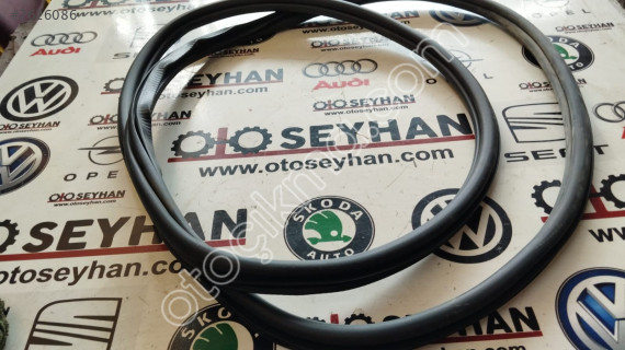 T-cross ön sol kapı lastiği