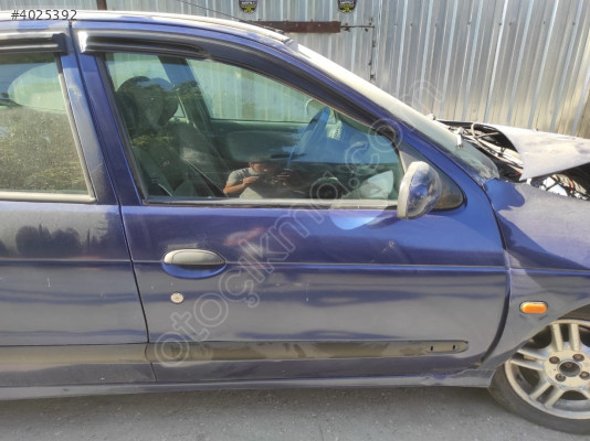 RENAULT MEGANE-1 ÇIKMA SAĞ ÖN  DOLU KAPI
