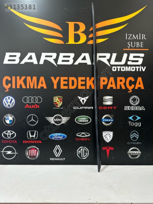 AUDİ A4 SAĞ MARŞPİYEL KAPLAMASI 2020-2024 8W0853932