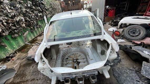 PEUGEOT 301 TAVAN ARKA ÇEVİK OTO ÇIKMA