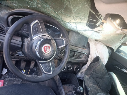 Fiat Egea Cross çıkma parça kalorifer kazanı göğüs torpito