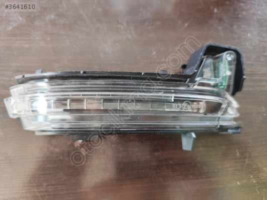 SKODA KODİAQ AYNA SİNYALİ SAĞ 565949102 ORJİNAL ÇIKMA PARÇA