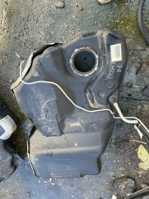VOLKSWAGEN PASSAT B6 YAKIT DEPOSU