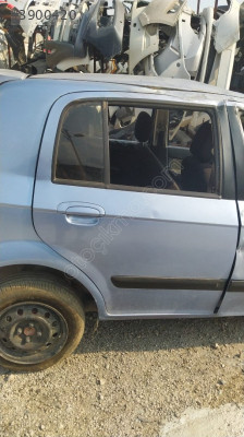Hyundai Getz 2004 model sağ arka kapı dolu