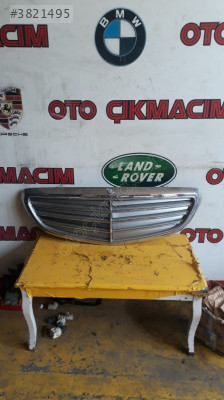 MERCEDES W205 C SERİSİ ÖN PANJUR