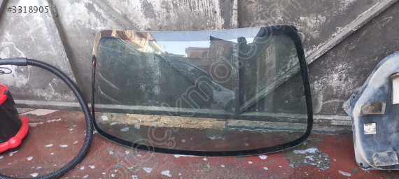 Çıkma mazda familia arka cam