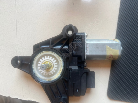 MERCEDES Arka Sağ Kapı Cam Kontrol Motoru 968741-100 W246 W242