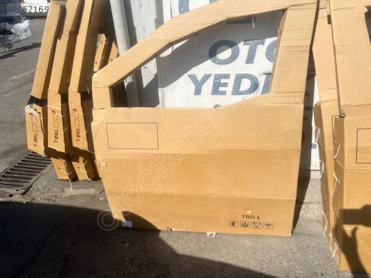 Ford courier sıfır sol ön kapı