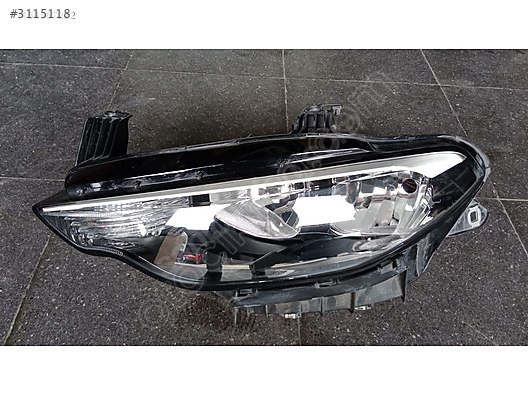 Fiat Egea sol far siyah zeminli beyaz kaşlı orijinal