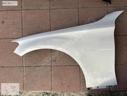 MERCEDES C SERİ W205 ÇAMURLUK SOL ÖN