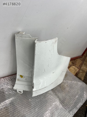 2015 2021 Ford Coruıer çıkma arka tampon sağ köşesi