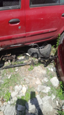 Clio 2 sol arka kapi yedek parça