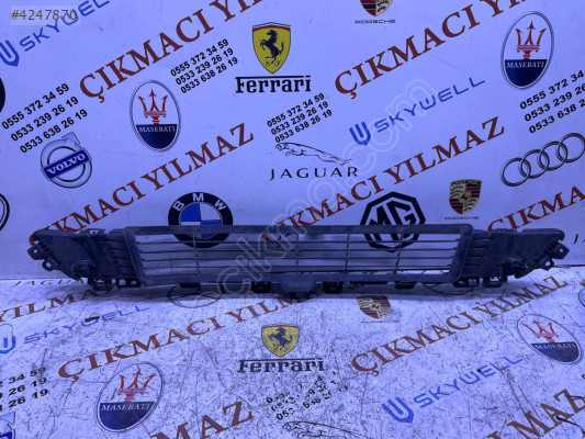 Tesla model Y ön tampon orta ızgara