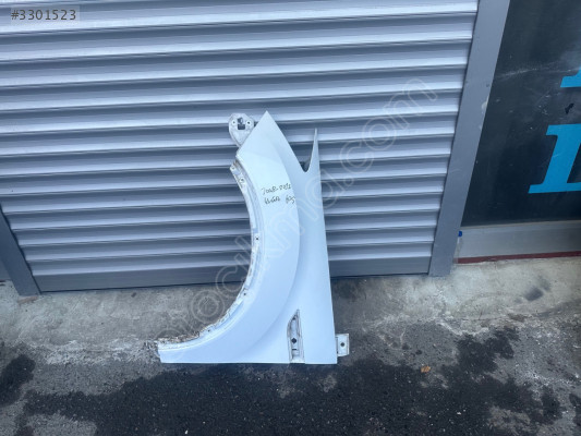 Ford Kuga sol ön çamurluk plastik 2007-2012