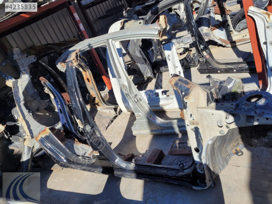 TOYOTA COROLLA 2008 ÇIKMA HAFİF HASARLI SAĞ MARŞBEL KOMPLE