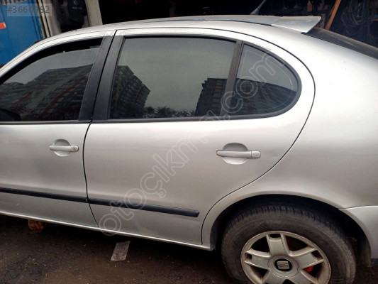 seat leon mk1 toledo sol arka kapı