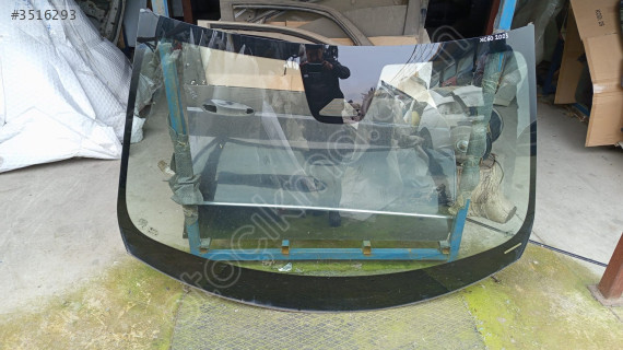 volvo xc60 2023 çıkma orjinal ön cam (son fiyat)