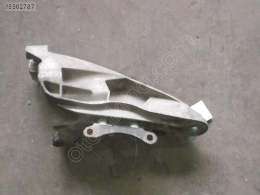 TRANPORTER T5 MOTOR ARKA BAĞLANTI KULAĞI