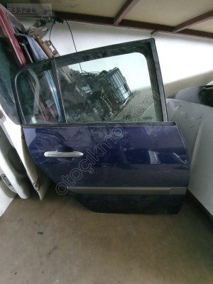 RENAULT MEGANE 2 HATCHBACK SAĞ ARKA KAPI DOLU HATASIZ